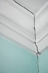 Cracked Ceiling Lines: Find Causes Before Repainting Surfaces