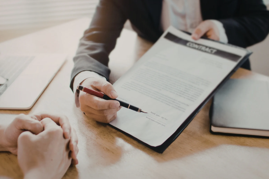 Franchise Contract Concerns — Study Obligations Before Paying Fees