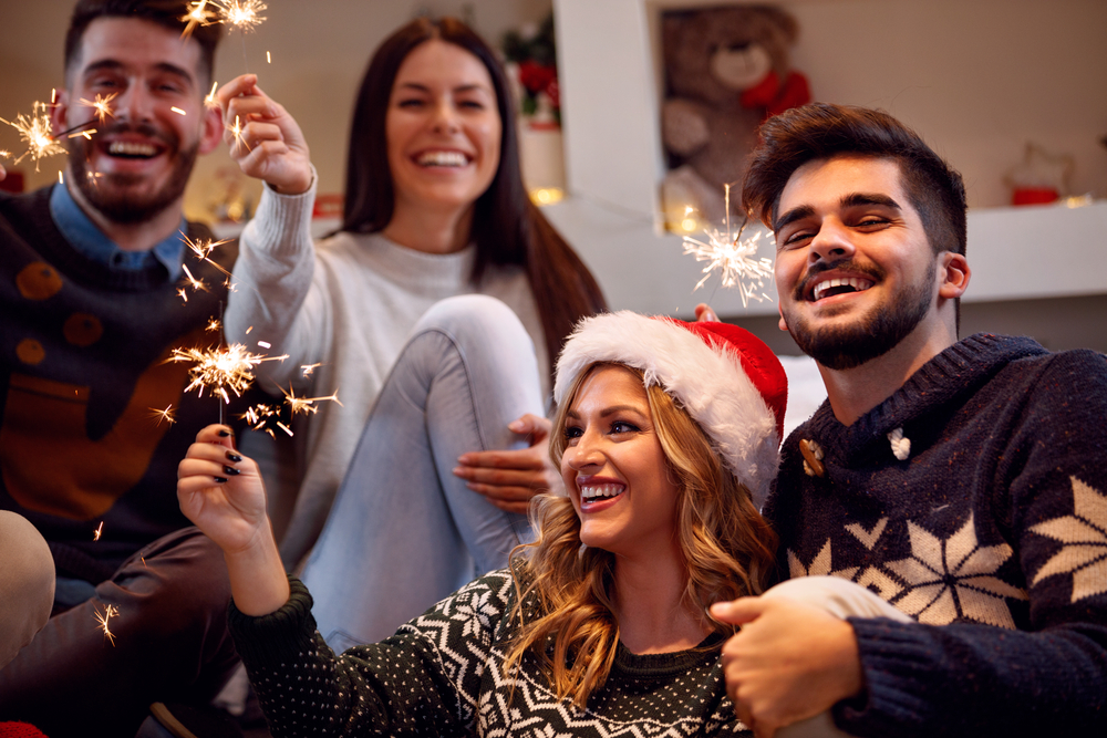 Holiday Party Style - Add Festive Details Without Excess